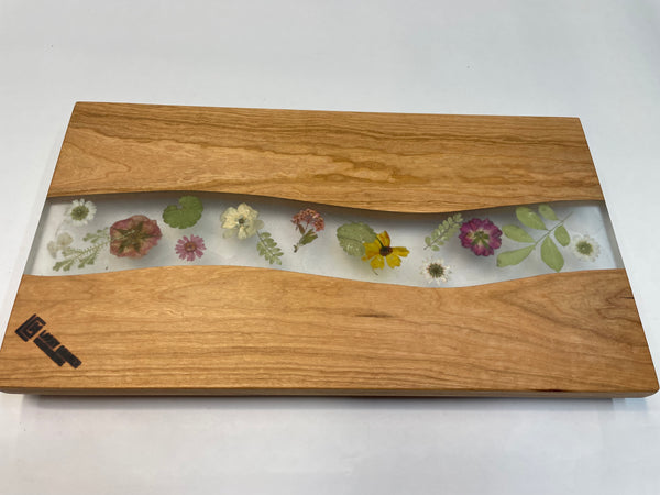 Charcuterie Board with Epoxy and Dried Flowers - CHCF18